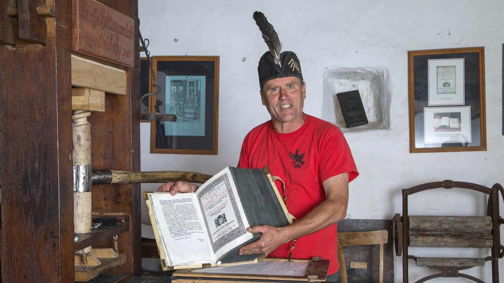 bakács tibor daruka mihály nyomtatás protestantizmus 500. évforduló rákóczi-birtok rongypapír tőkés lászló vizsolyi biblia