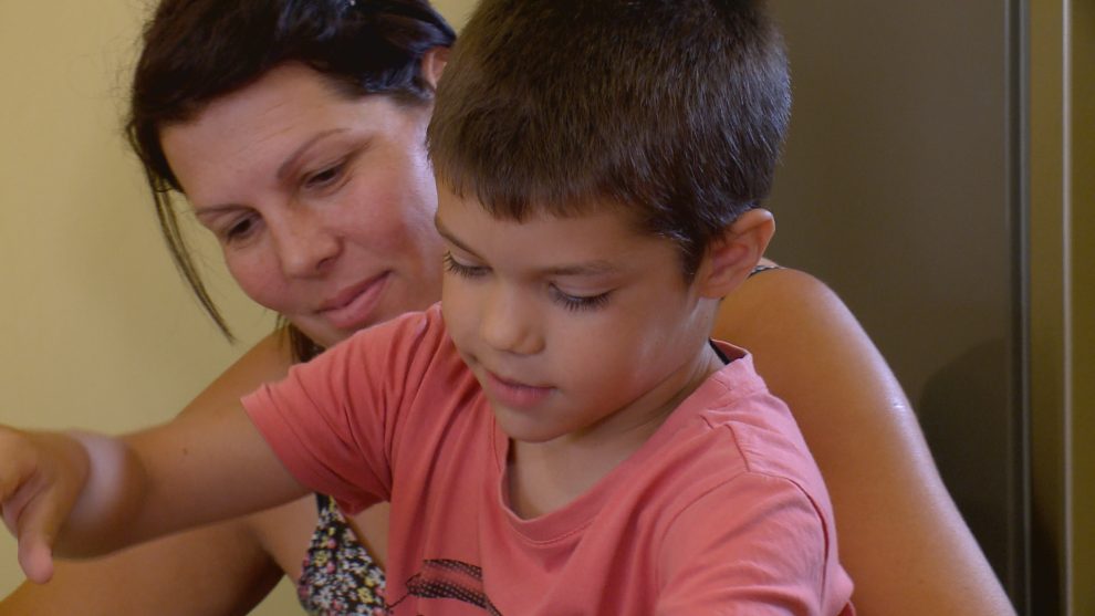családsegítő diszpécser életmentés eszméletvesztés kórház kovácsné teri megmentette édesanyját mentő molnár fruzsina segélyhívás