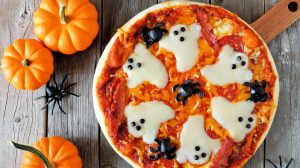 Halloween pizza