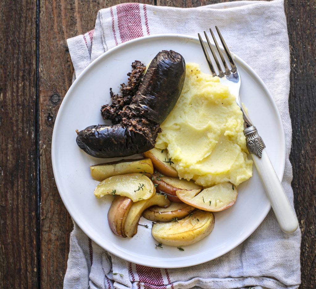 véres hurka sült almával