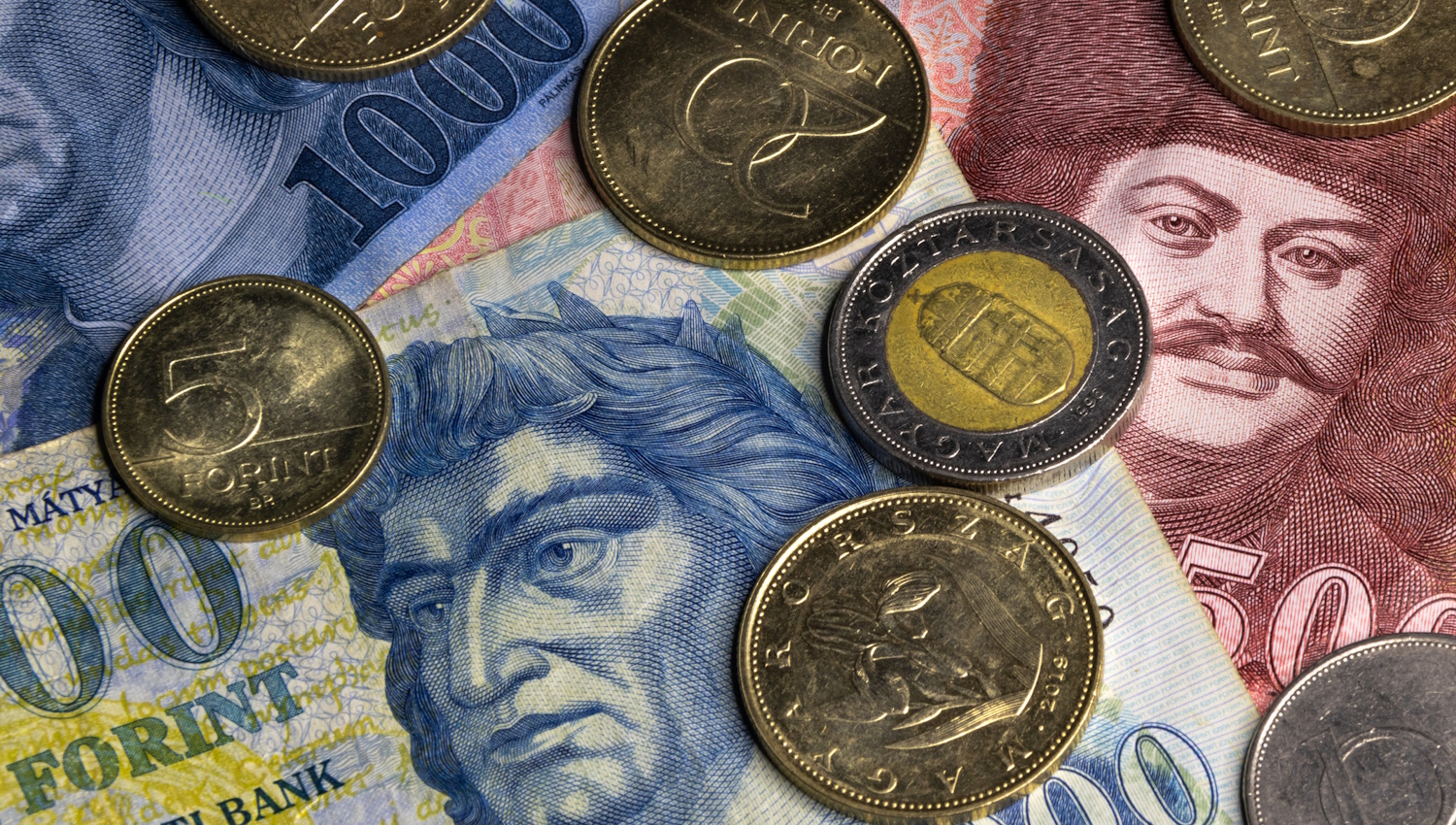 forint készpénz aprópénz papírpénz