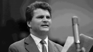 a Magyar Rádió 6-os stúdiója, Nem az én színpadom... című műsor (fővárosi színházak vetélkedése III. forduló) felvétele. Szabó Gyula színművész.