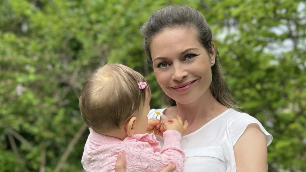bélizs anett és kislánya lili