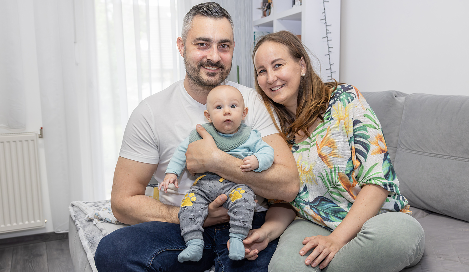 Móricz Erik, felesége, Móricz-Hasznos Szabina és kisfiuk, Móricz Máté Erik