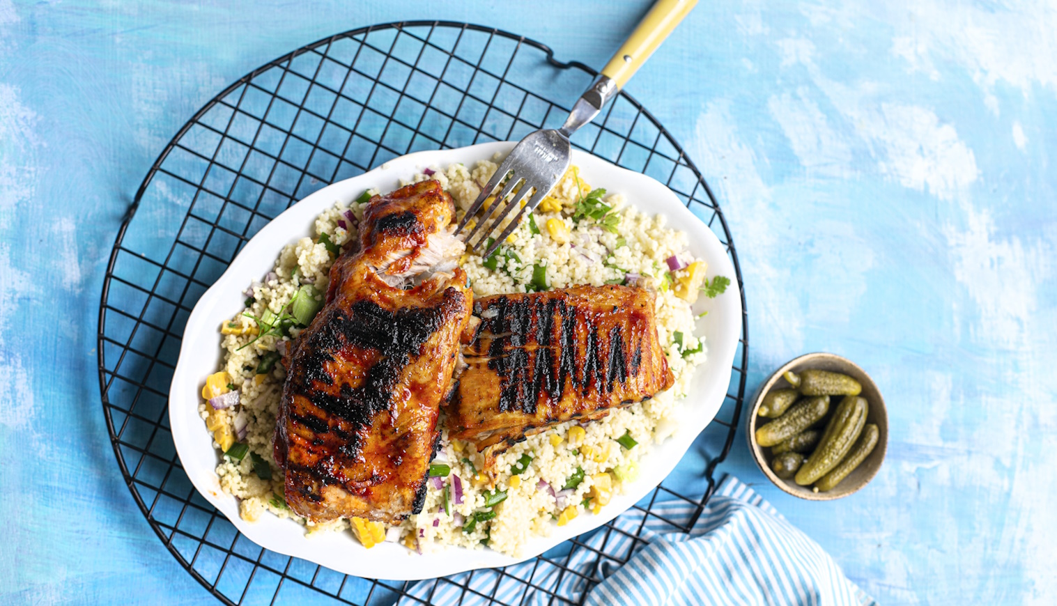 grillen sült mázas oldalas kusz-kusszal