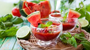 Görögdinnye-paradicsomos gazpacho