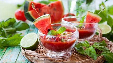 Görögdinnye-paradicsomos gazpacho
