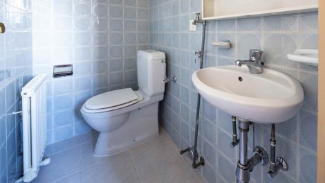 tiszta fürdőszoba tiszta wc