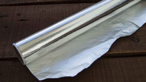 aluminium fólia a konyhapulton