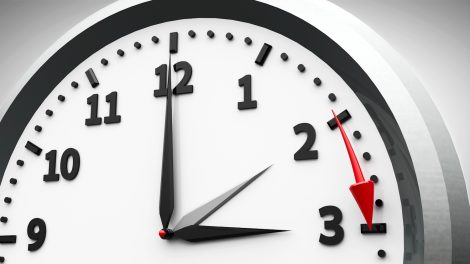 óra átállítása