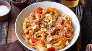 tagliatelle tészta paradicsomos szószban