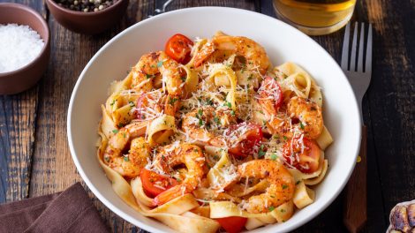tagliatelle tészta paradicsomos szószban