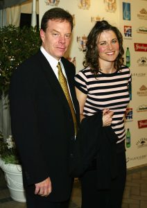 Lucy Lawless és férje
