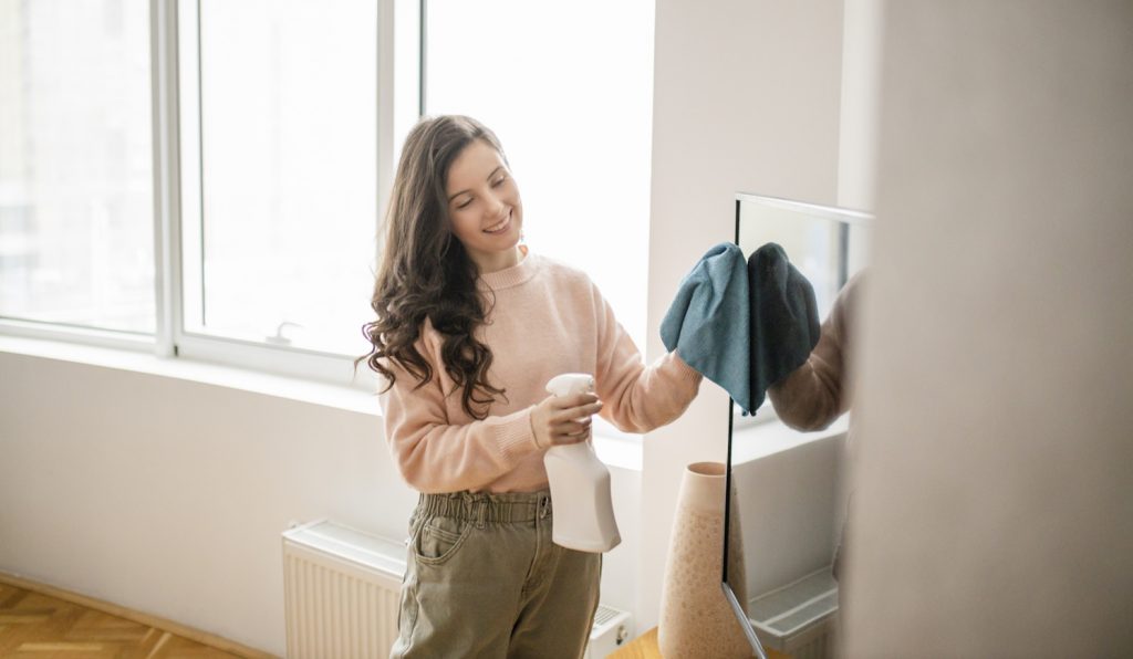 tévé takarítás karcok és csíkok nélkül