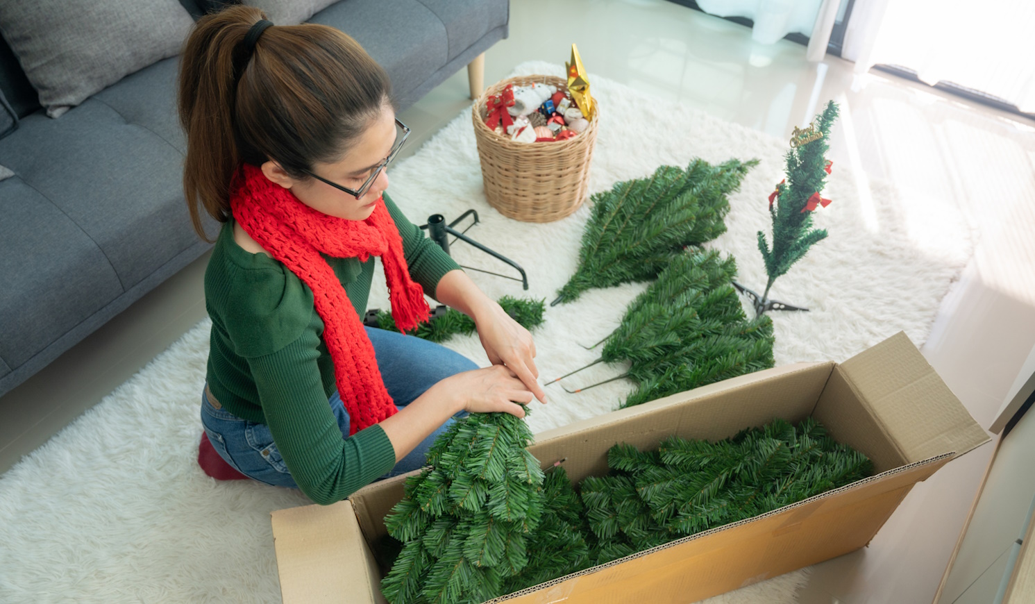 koszos műfenyő kicsomagolása felújítása lemosása