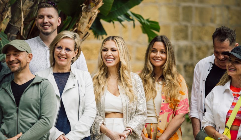 Pandora – A szelence átka című stratégiai reality. B-j: Vadon Jani (János), Kozma Dominik, Pataki Zita, Hargitai Bea, Wossala Rozina, Hujber Ferenc (Feri), Ullmann Mónika