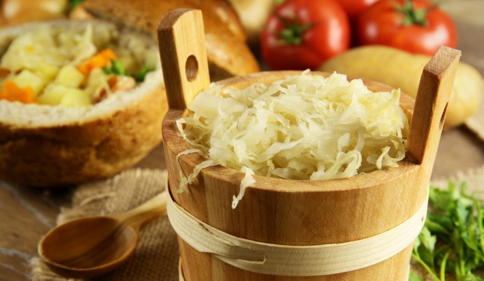 savanyú káposzta hordóban