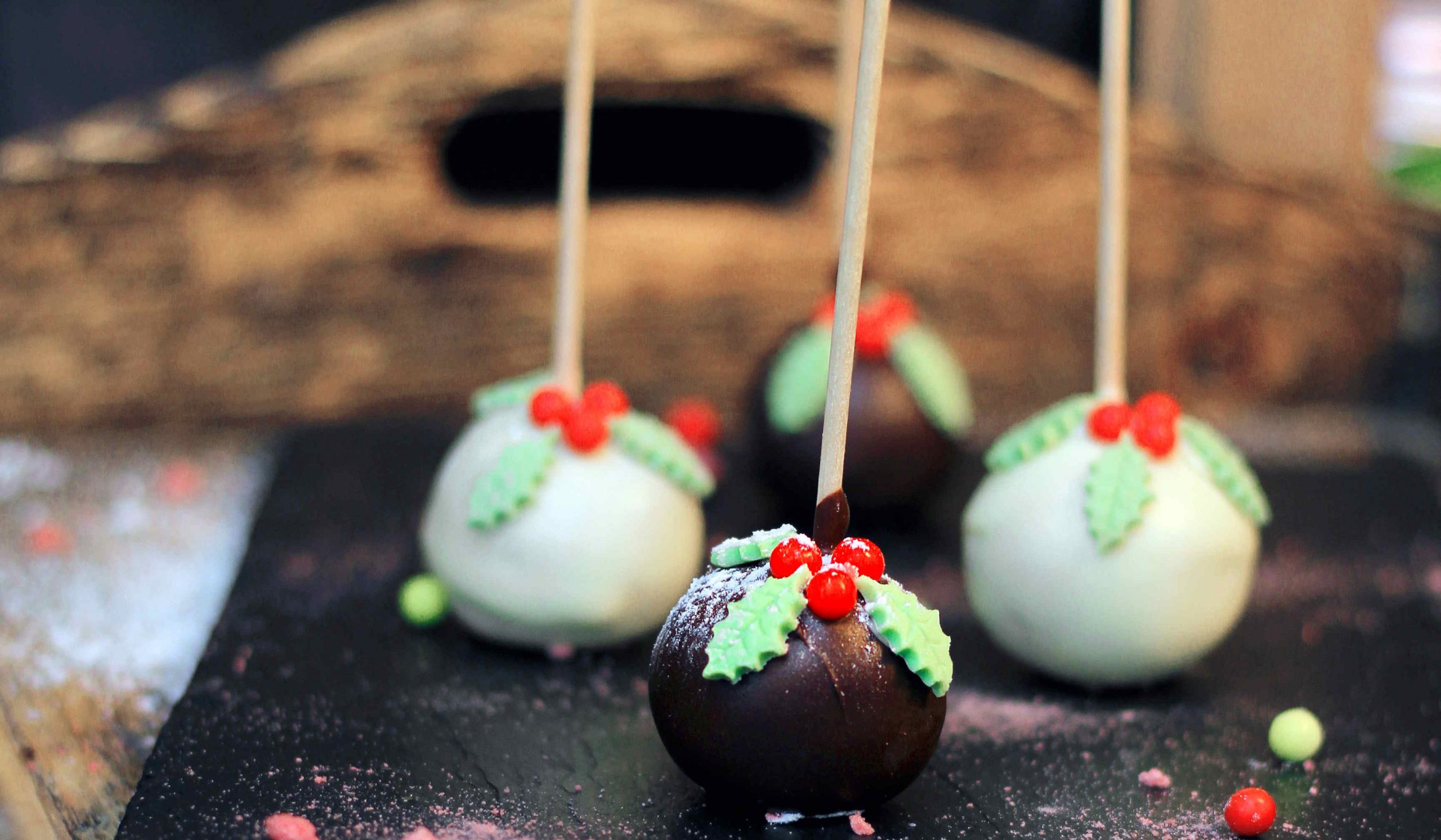 cake pop az ünnepi asztalon