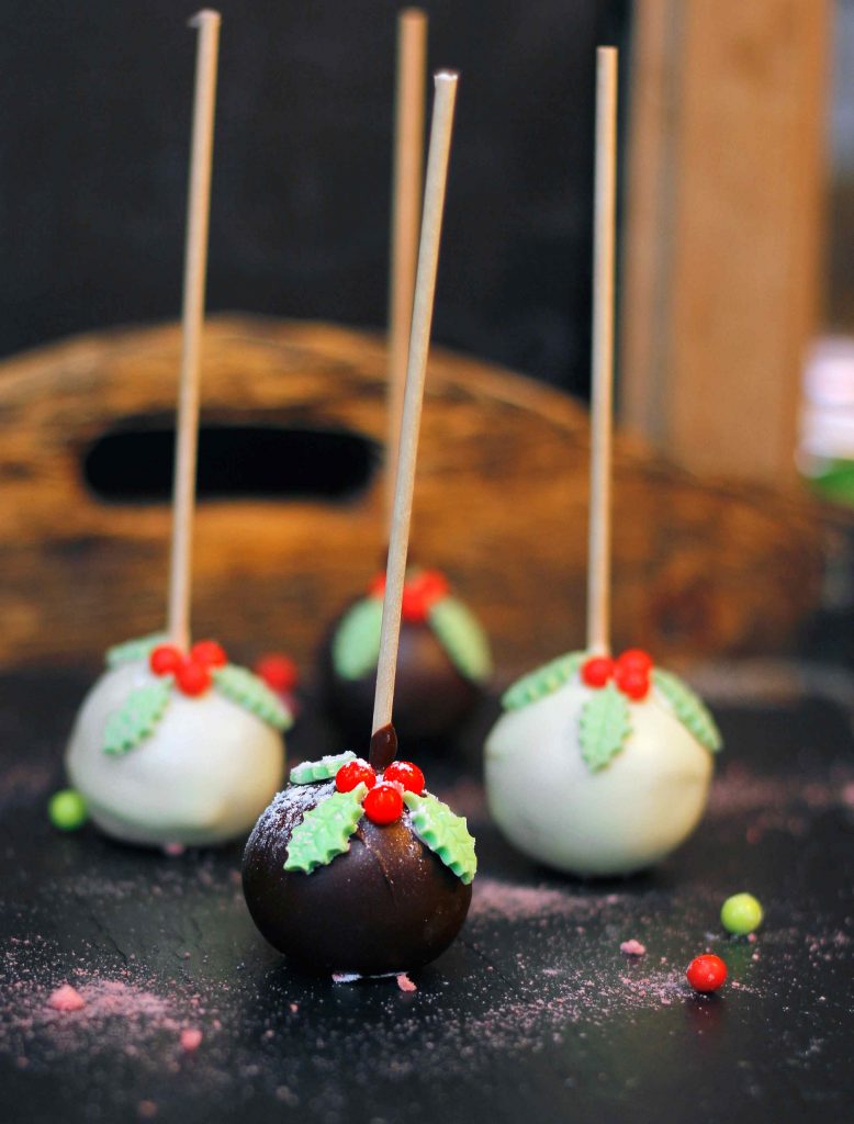 cake pop az ünnepi asztalon