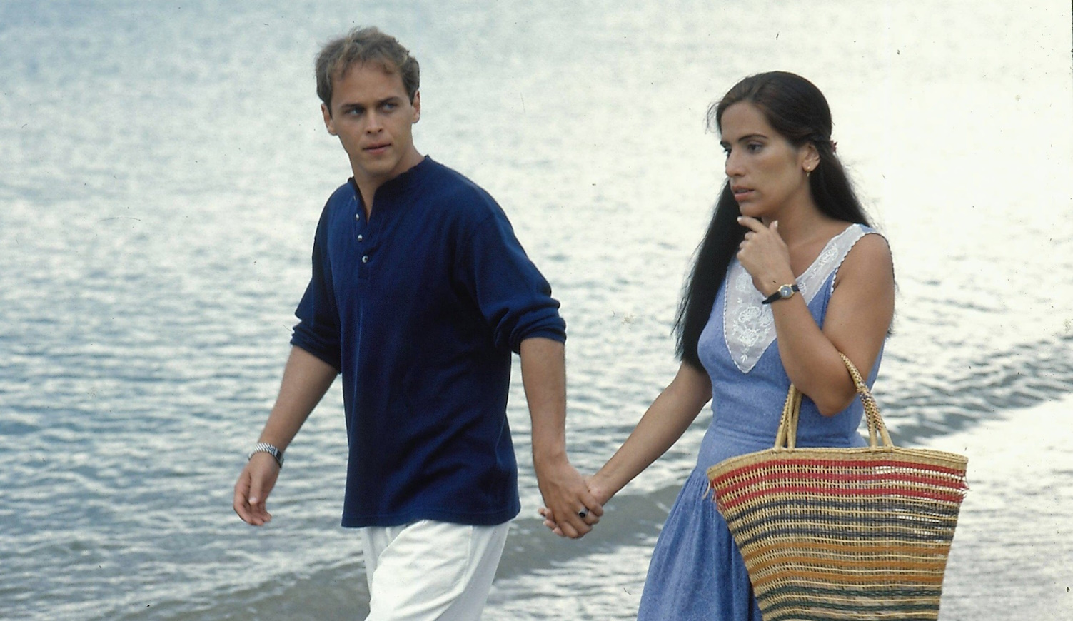 a homok titkai főszereplője gloria pires