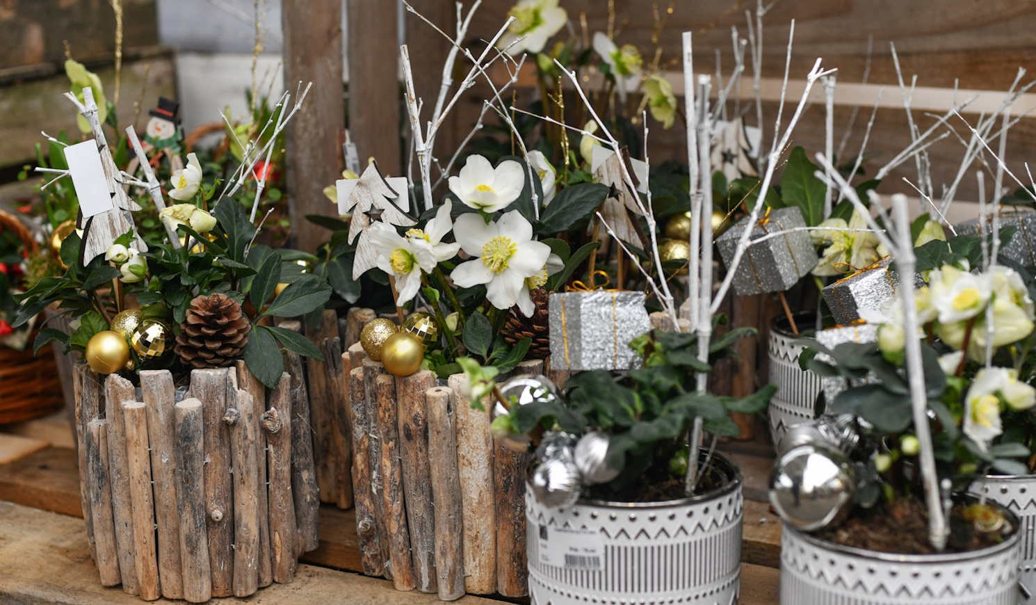 fehér hunyor karácsonyi dekoráció ötlet