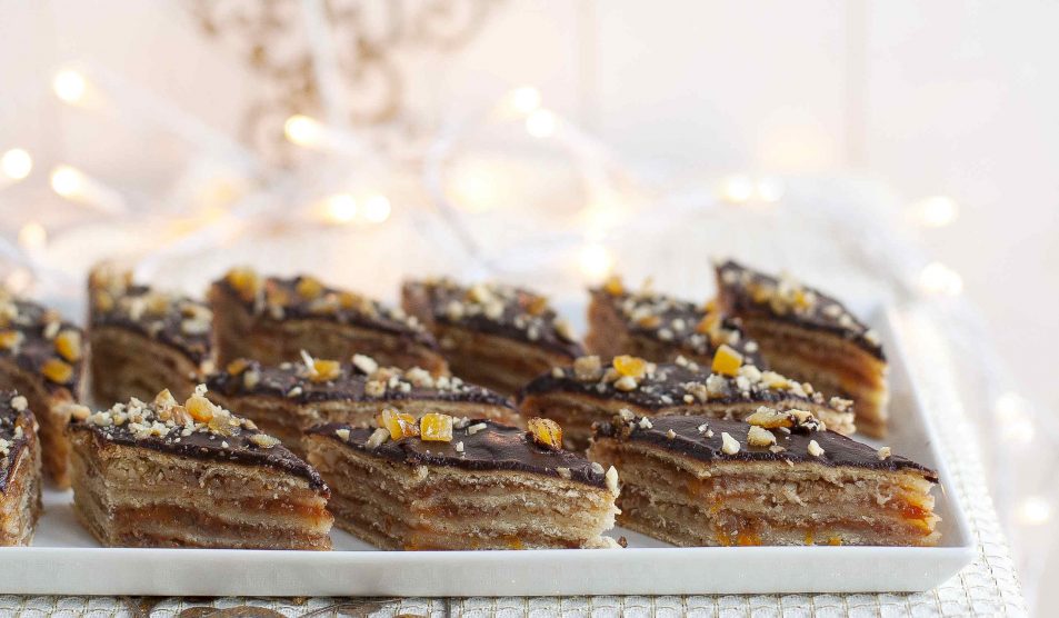 Narancsos-barackos zserbó