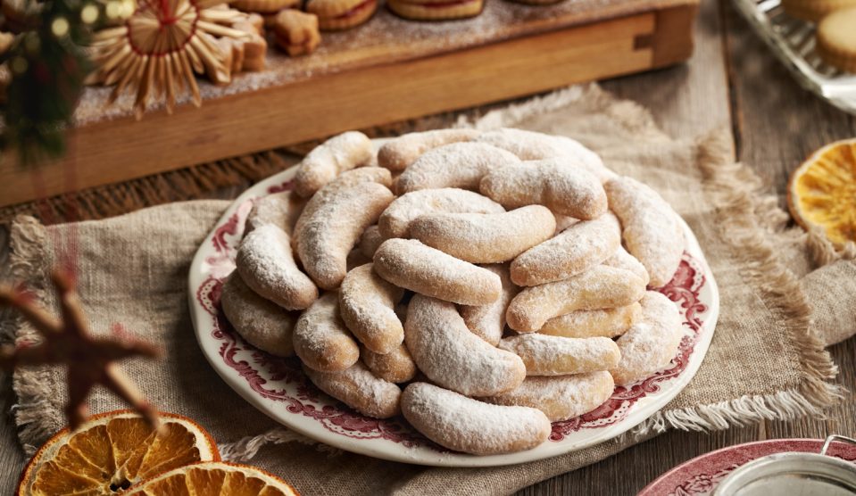 vaníliás hókifli retró környezetben recept