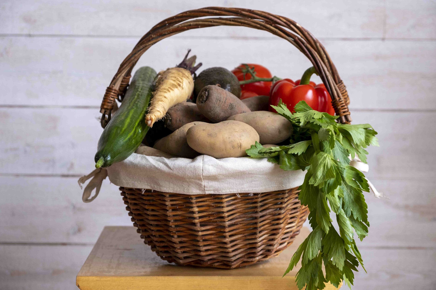 Zöldségek egy kosárban