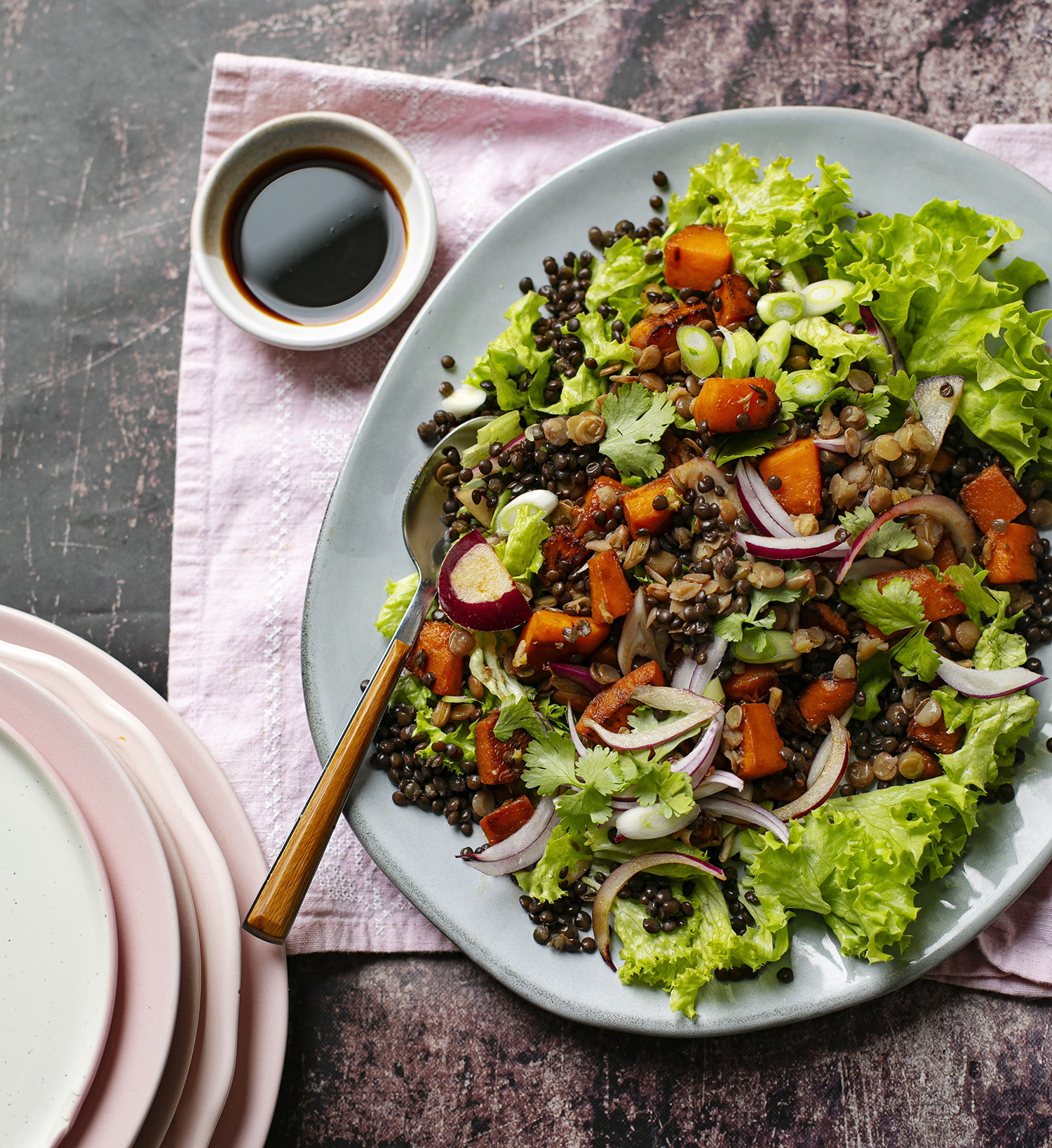 Lencsesaláta sütőtökkel