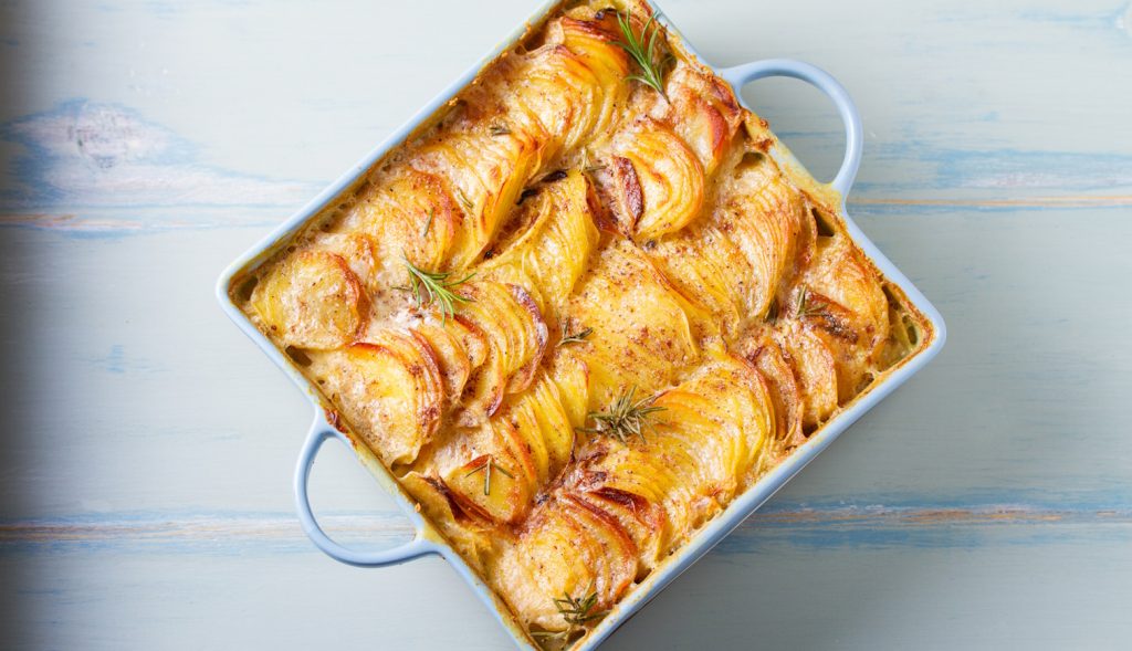 krémes rakott krumpli tepsiben