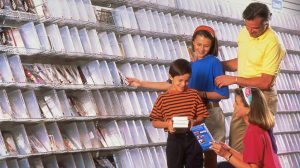 család a videotékában retró foró