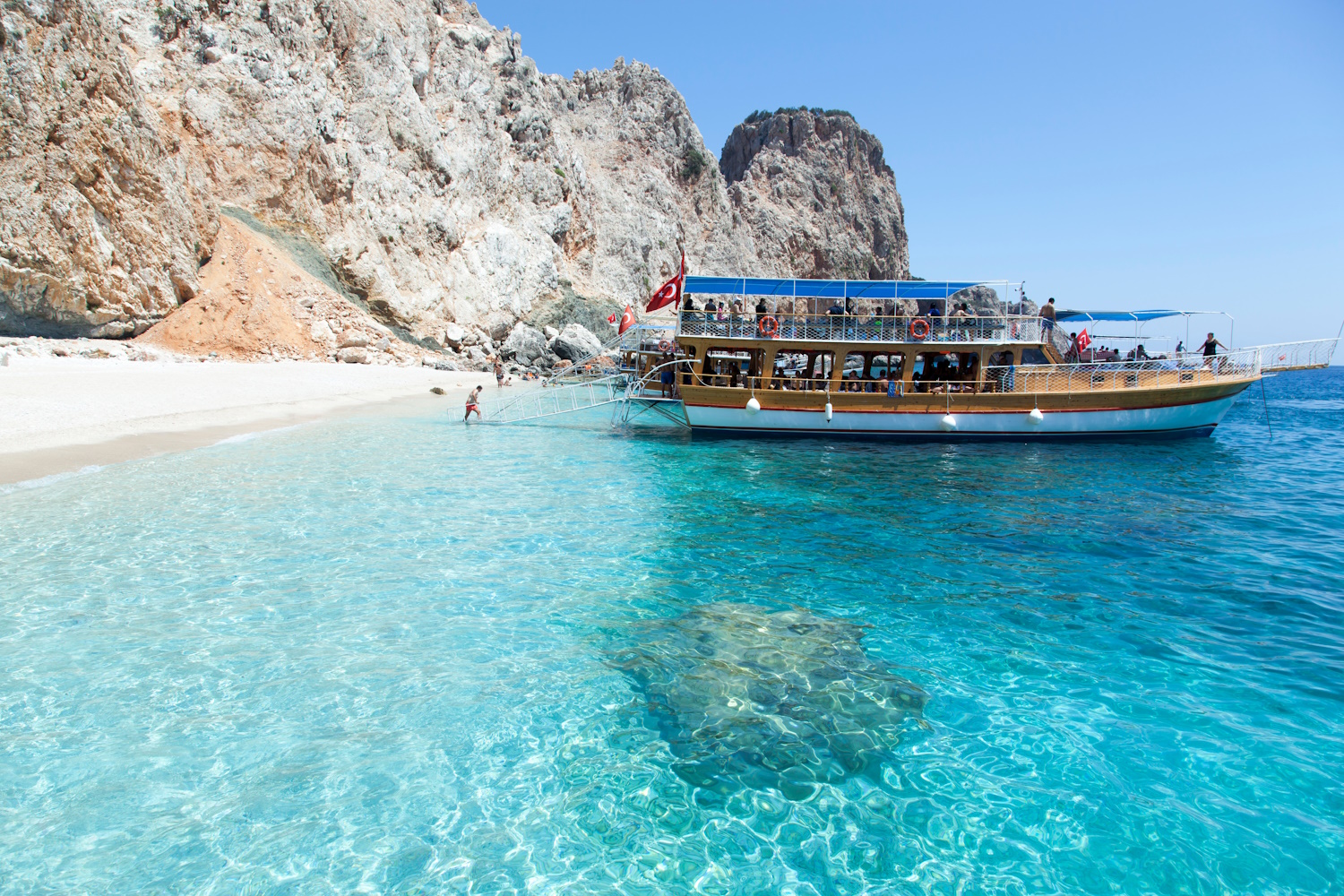 Ez is Suluada egyik eldugott strandja, ami csak csónakkal közelíthető meg