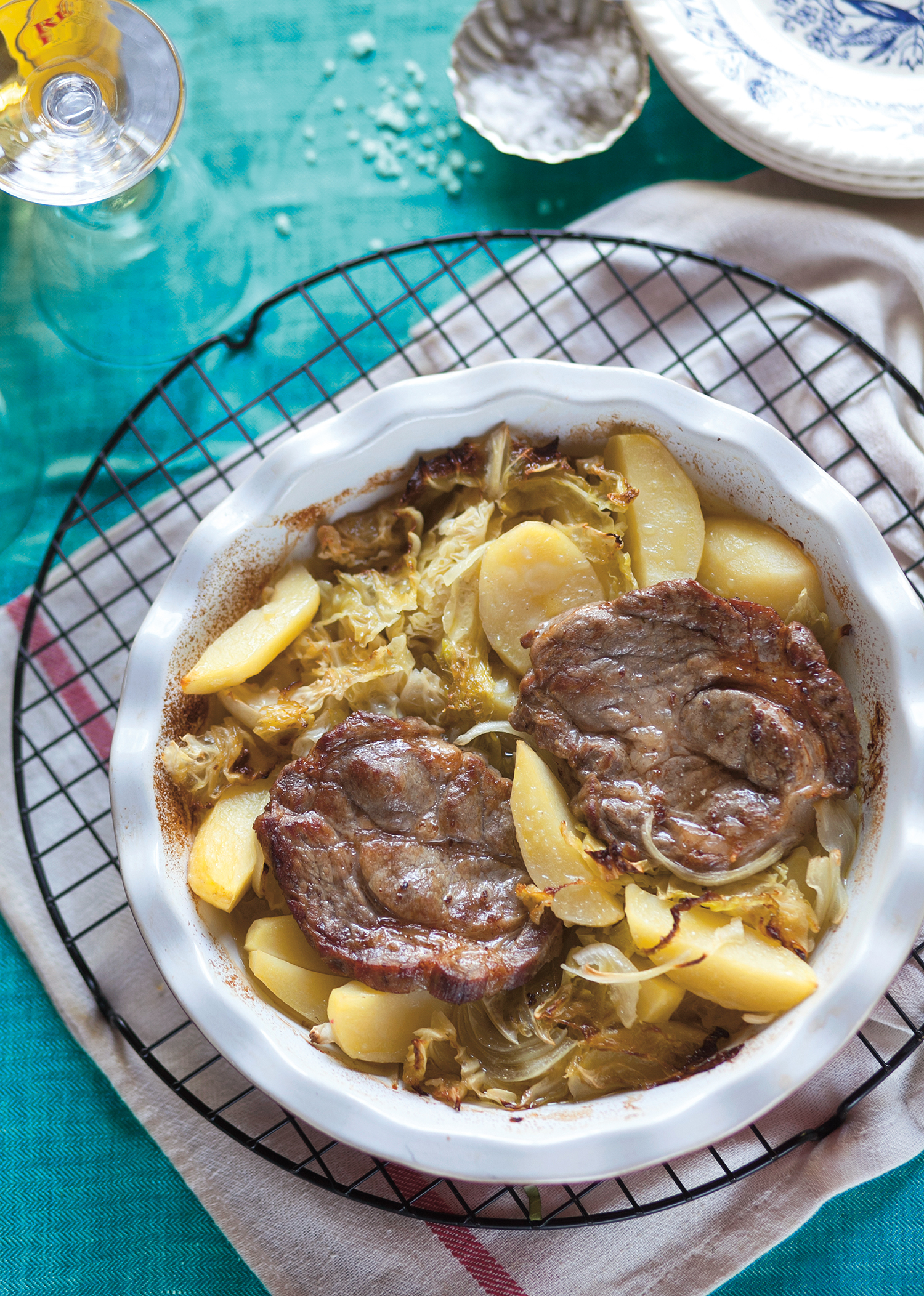 Káposztás tarja csónakkrumplival