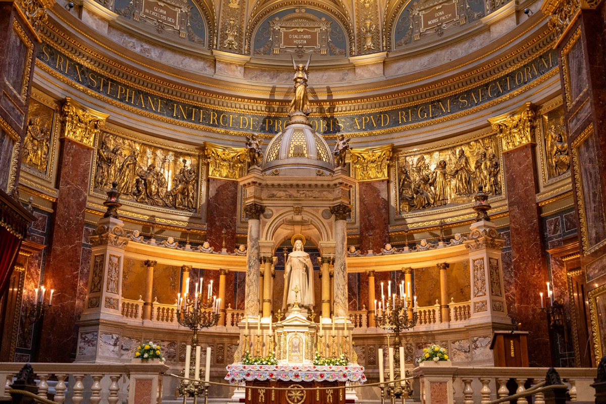 Szent István-bazilika főoltára