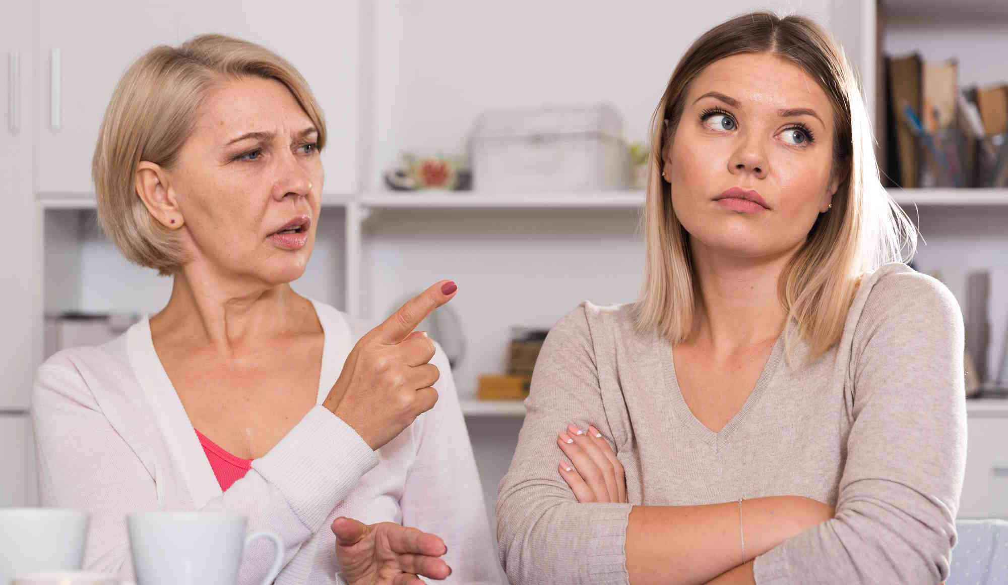 Jelek, amik nárcisztikus viselkedésre utalnak