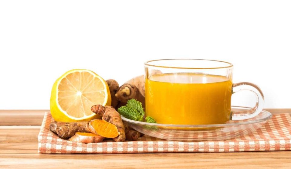 kurkuma citrommal teaként