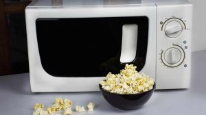 mikró előtte popcorn