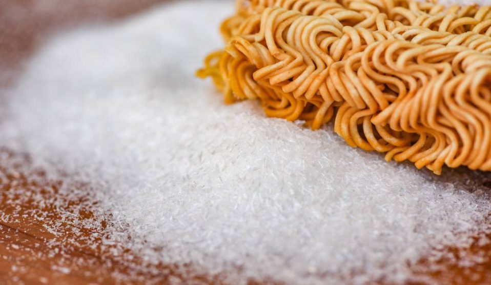 instant tészta ízfokozóval