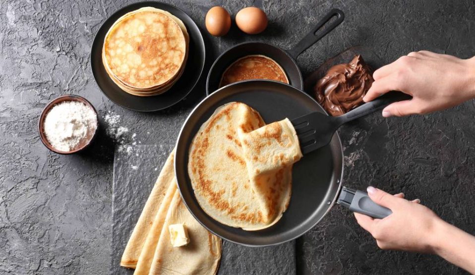 Ez a trükk megváltoztatja a palacsintasütést