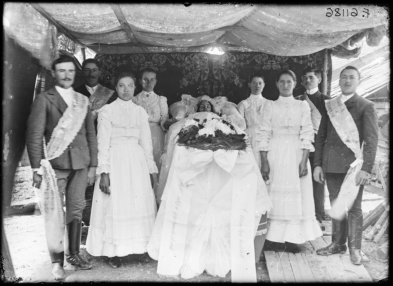 Ravatalfotó a 20. század elején