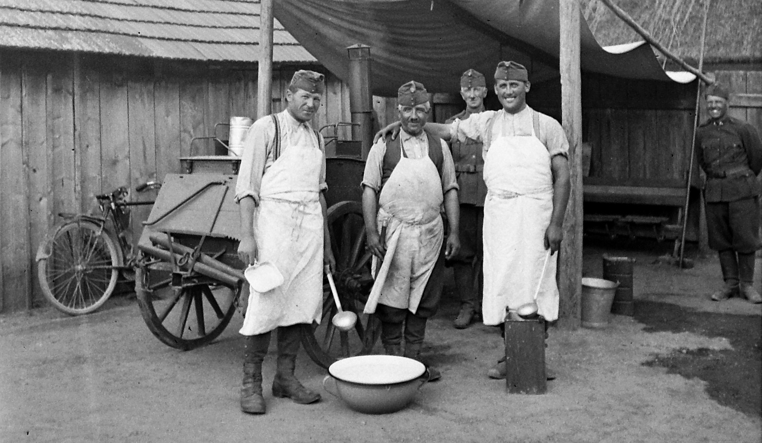 régi mestereségek fekete fehér kép