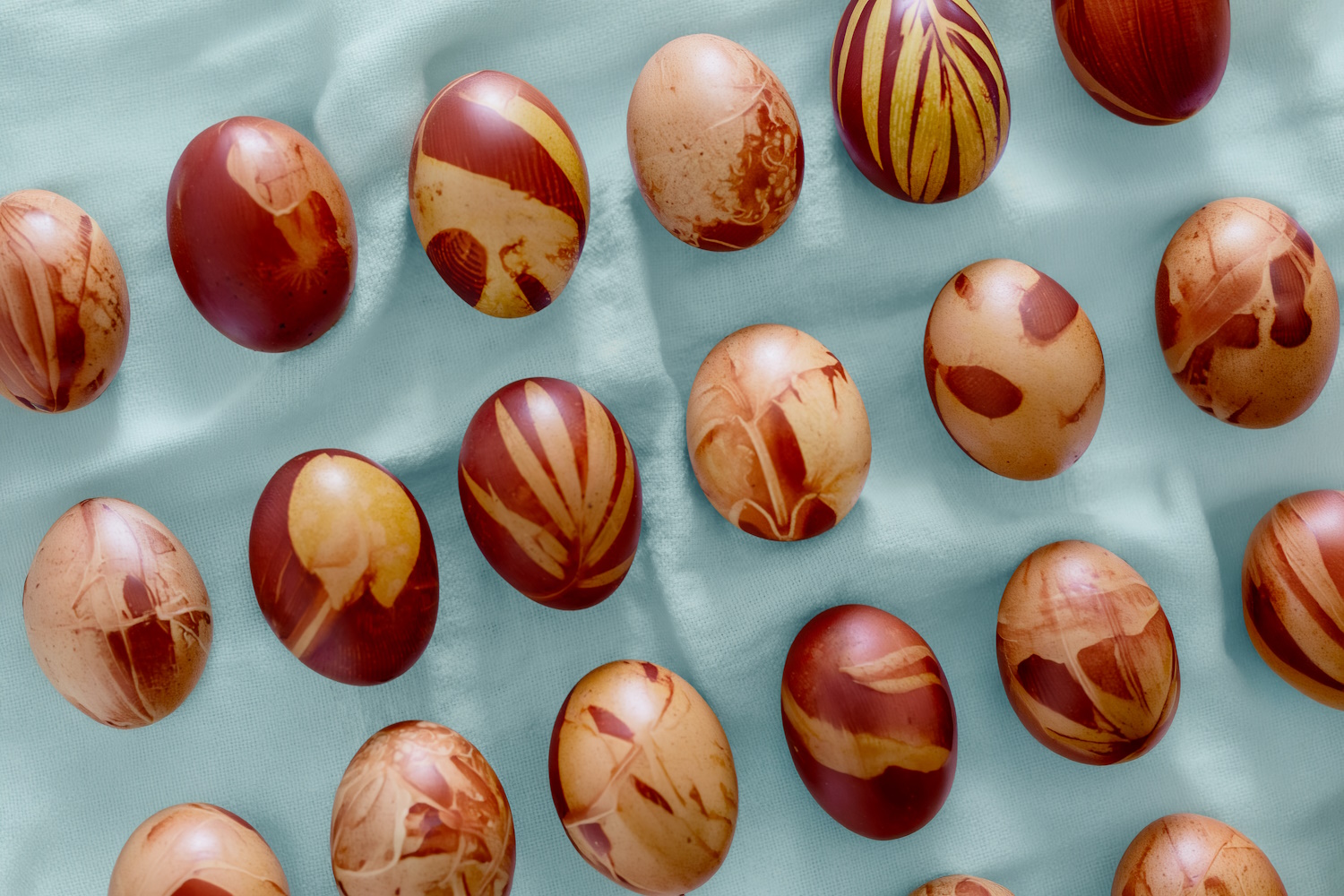 húsvéti tojásfestés természetes alapanyagokkal