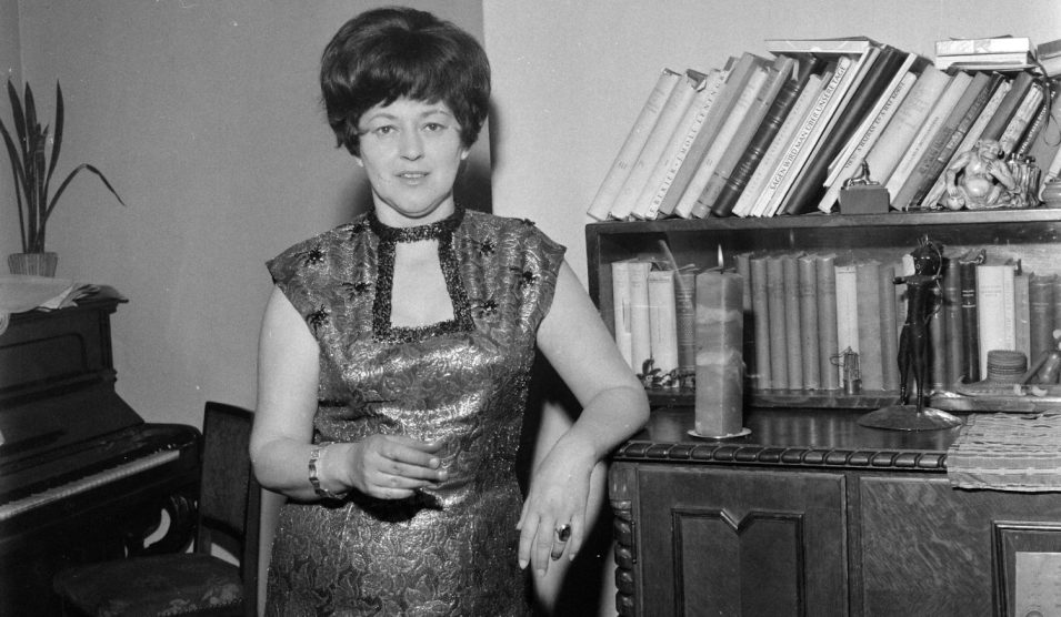 Záray Márta