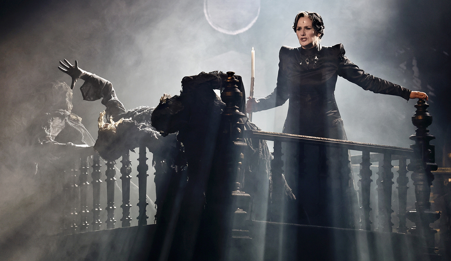 Rebecca premier: Malek Andrea