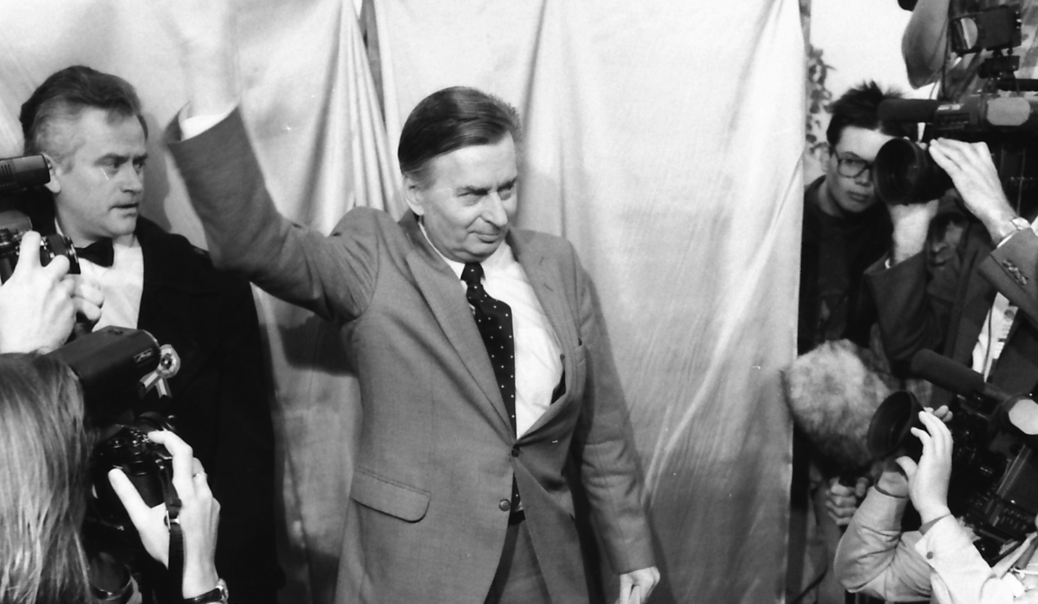 antall józsef leadja szavazatát 1990 első szabad magyar választások