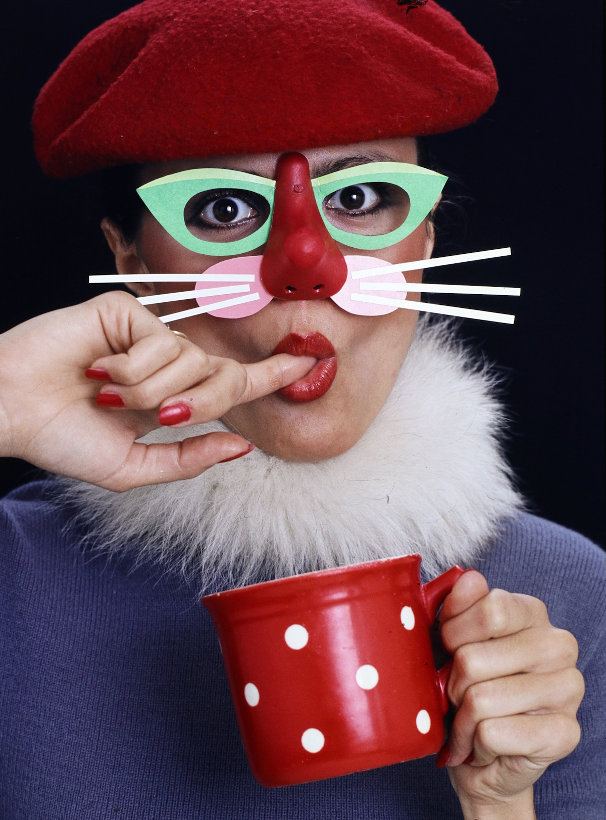 A felvétel a tej népszerűsítésére, a Tejipar reklámplakátjához készült Kristyán Judit manökennel 1981-ben