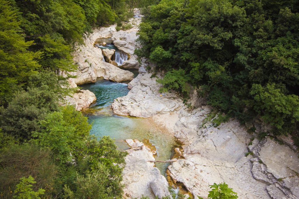 Gola del Burano folyó cagli közelében olaszország