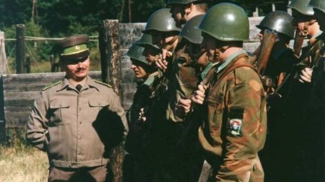 Kisváros sorozat