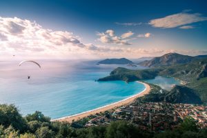 Ölüdeniz strandja tavasszal törökország