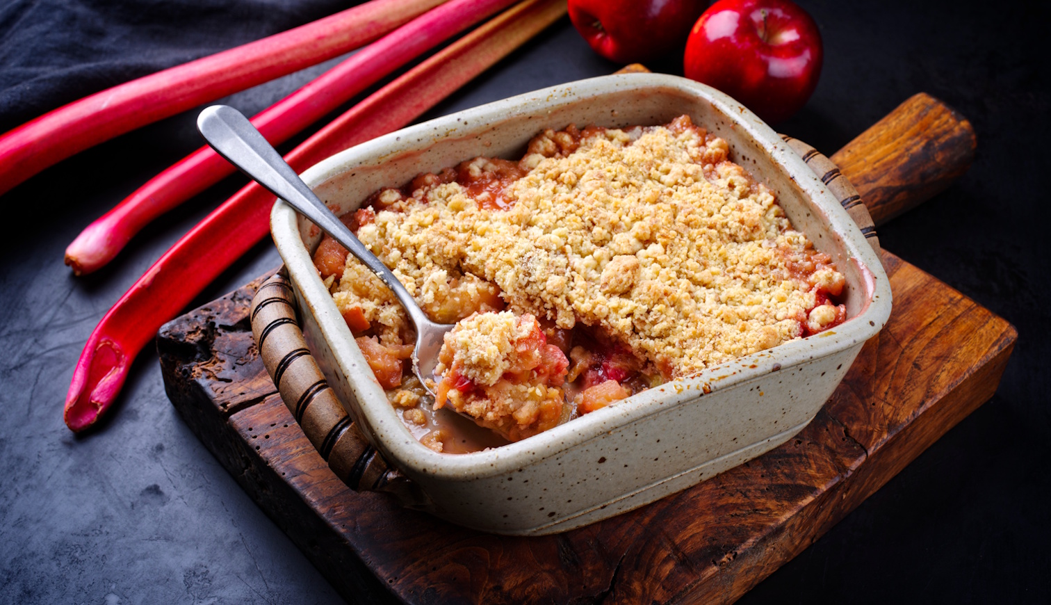 rebarbarás almás crumble morzsapite